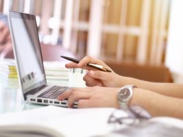 Les_avantages_et_inconvénients_de_travailler_en_ligne