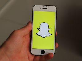 Snapchat_s_emploie_à_nettoyer_Discover